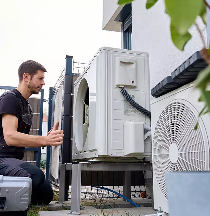 Why Dearborn, MI Homeowners Choose HVAC Contractor Dearborn for AC Condenser Repair?